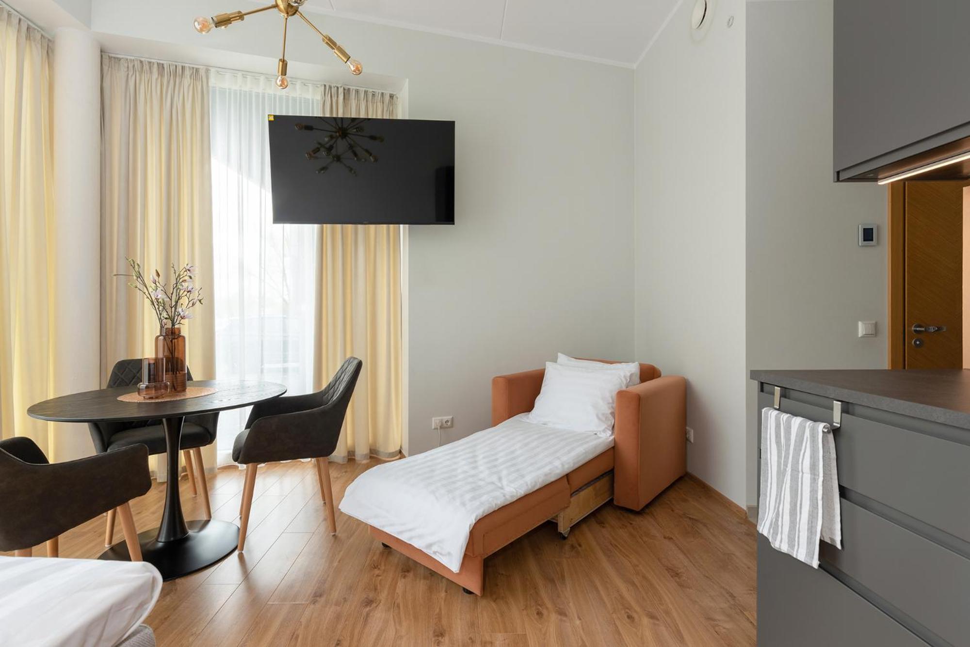 Bronze Colour Studio In Tartu City Centre Экстерьер фото