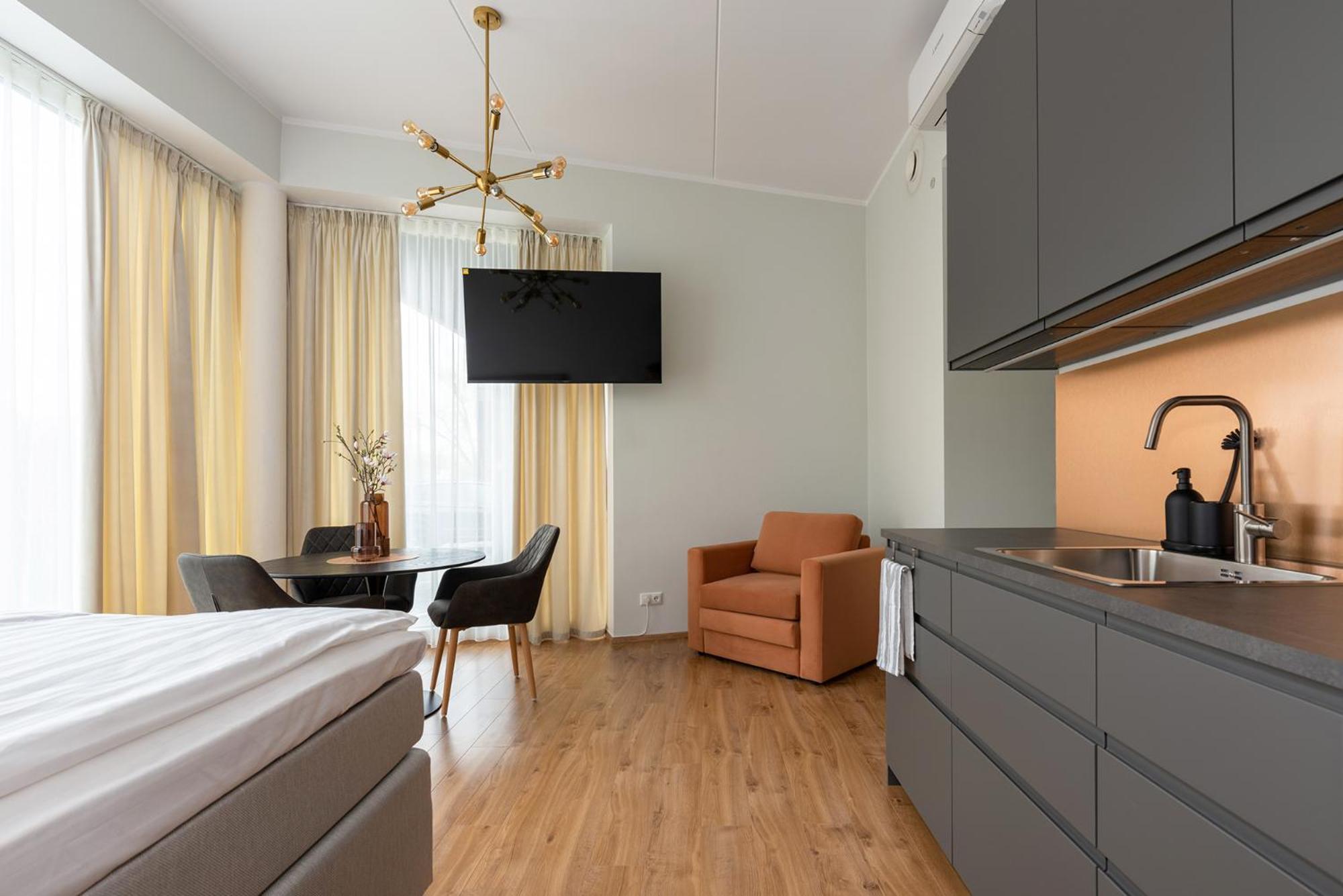 Bronze Colour Studio In Tartu City Centre Экстерьер фото